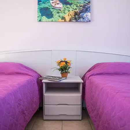 Tom & John Center Hotel apartamentowy